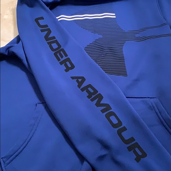 Boys Under Armour Hoodie - Picture 6 of 8